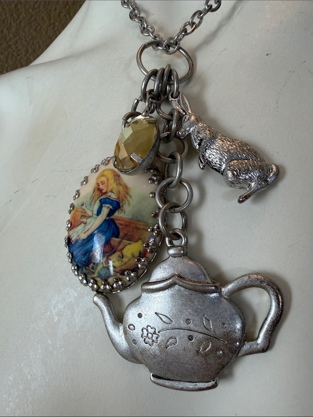 Vintage Fashion Jewelry Alice in Wonderland Silver Teapot Charm Necklace